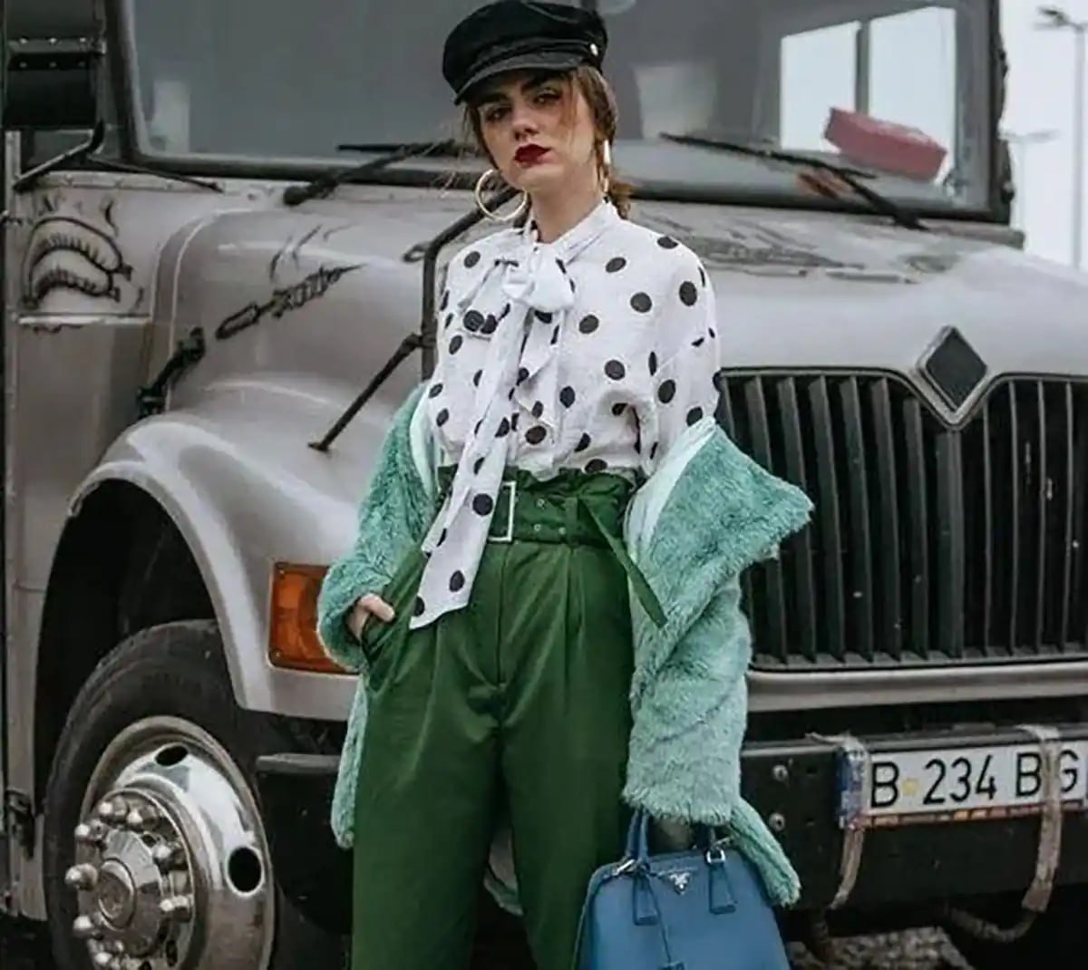 مدل شومیز با پارچه خال خالی