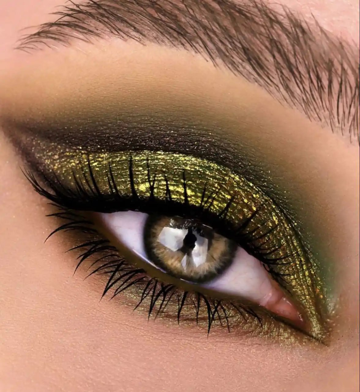 سایه چشم سبز یشمی